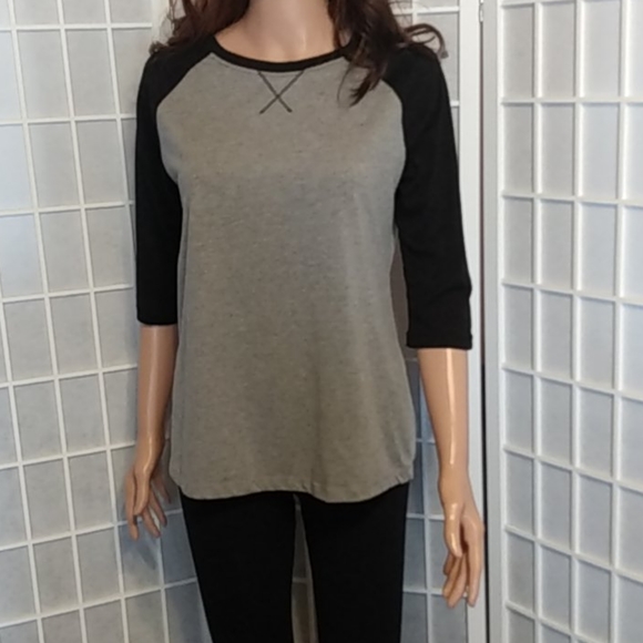 Athletic Works Workout T-Shirt – Black/Grey – Short Sleeve - Picture 2 of 6